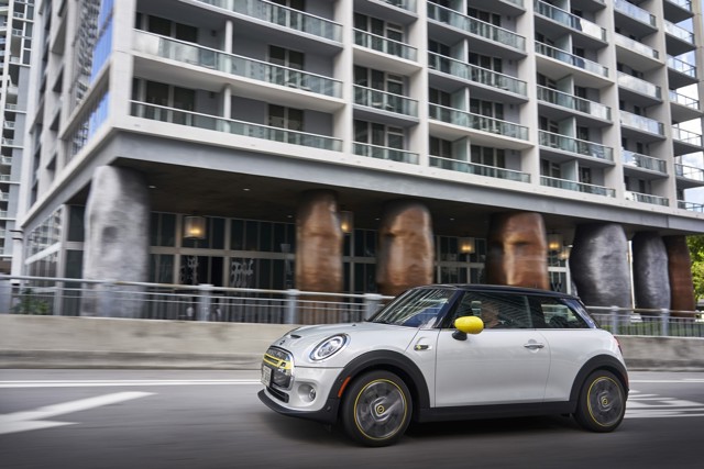 Mini Hatch photo 226