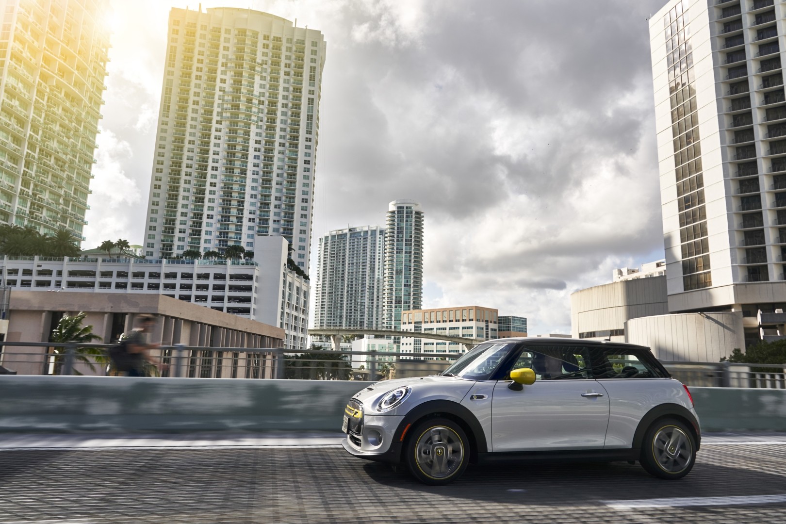 Mini Hatch photo 228