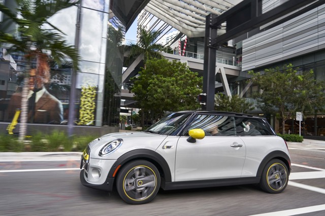 Mini Hatch photo 230
