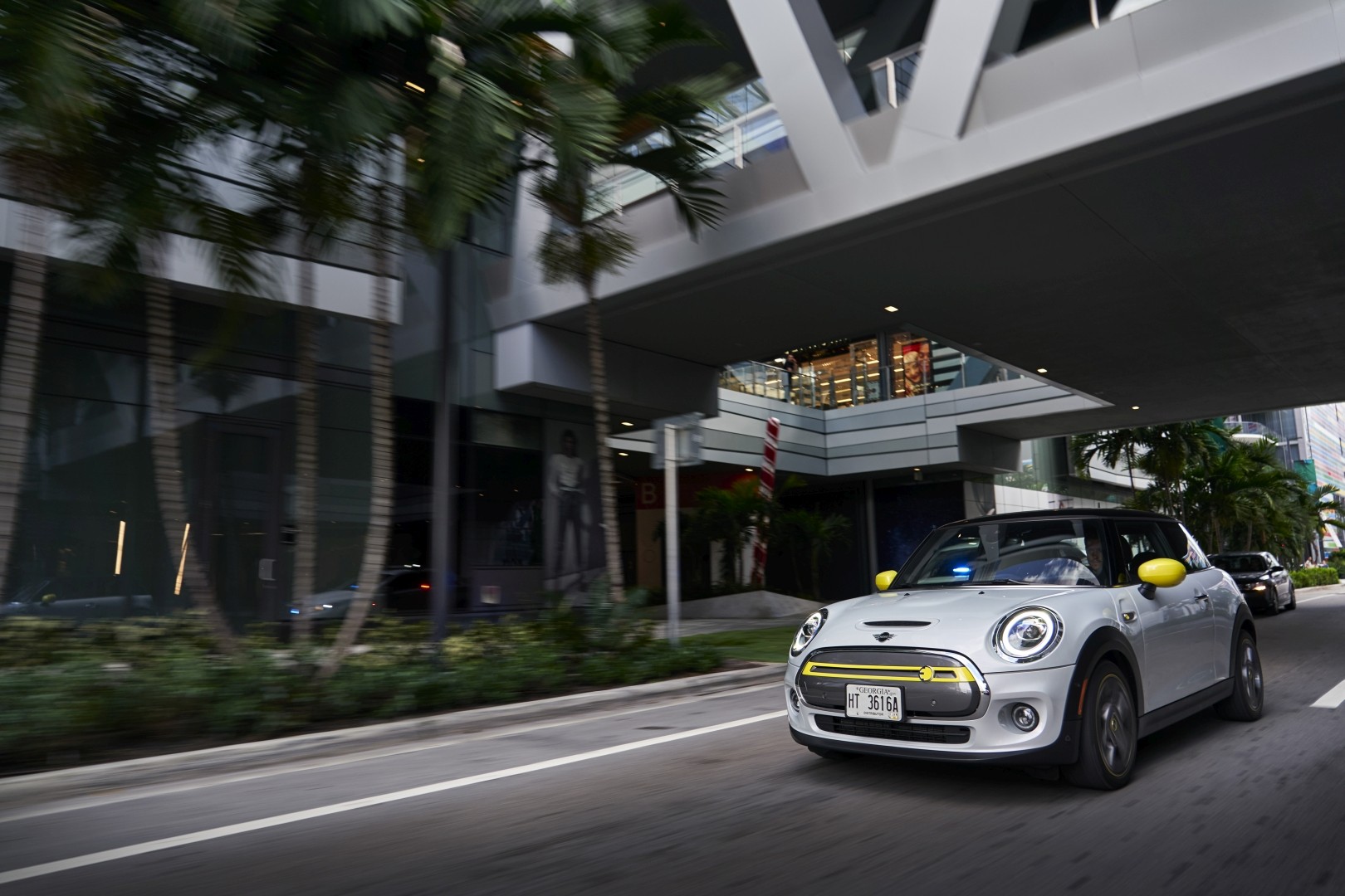 Mini Hatch photo 233