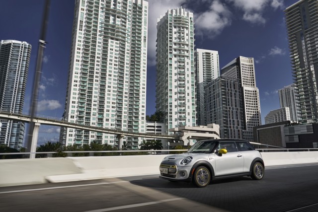 Mini Hatch photo 237