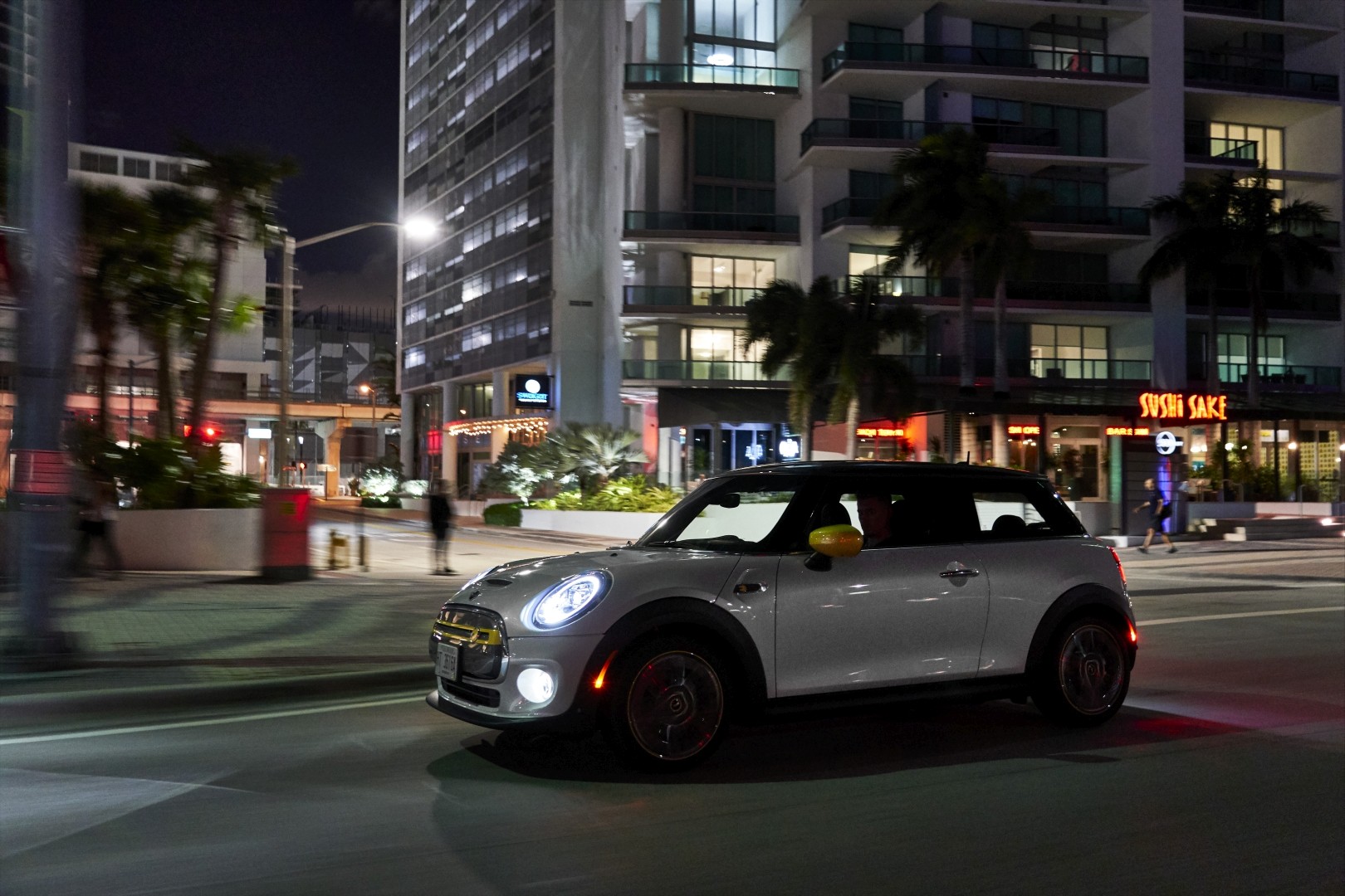 Mini Hatch photo 241