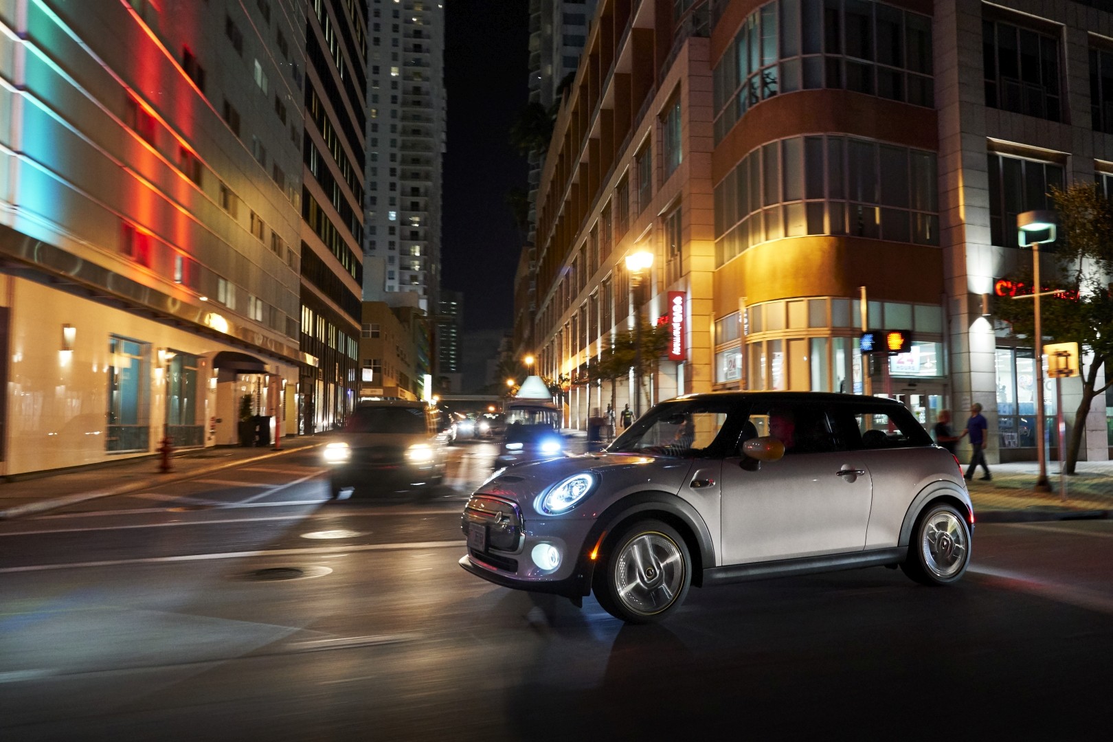 Mini Hatch photo 244