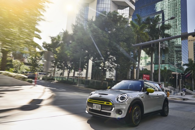 Mini Hatch photo 248