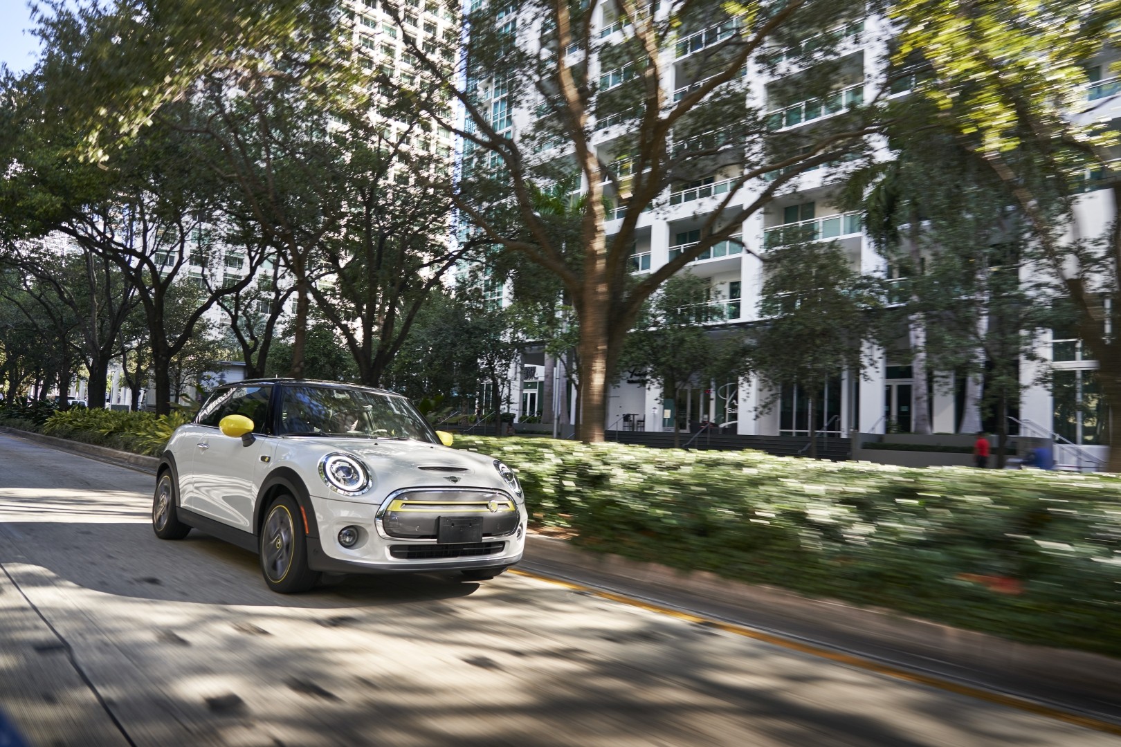 Mini Hatch photo 249