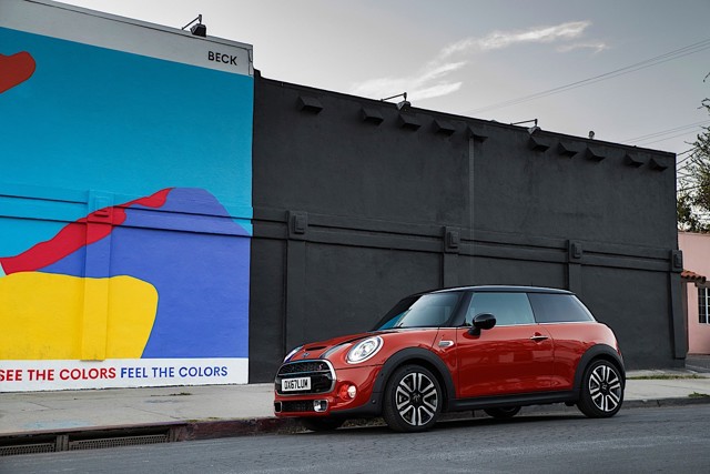 Mini Hatch photo 25