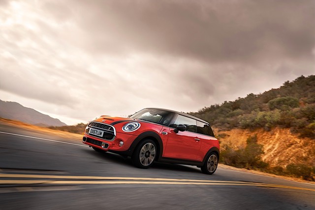 Mini Hatch photo 27