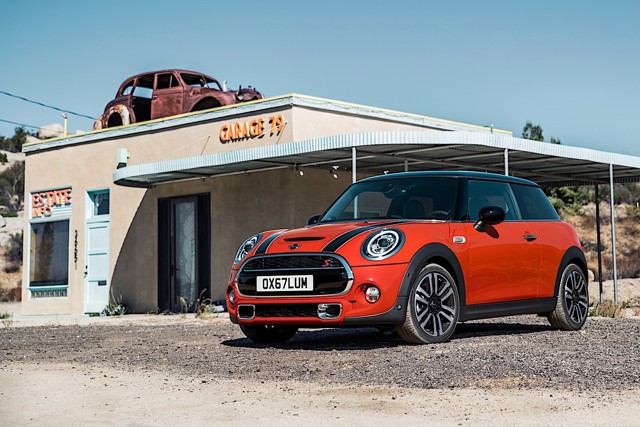 Mini Hatch photo 31