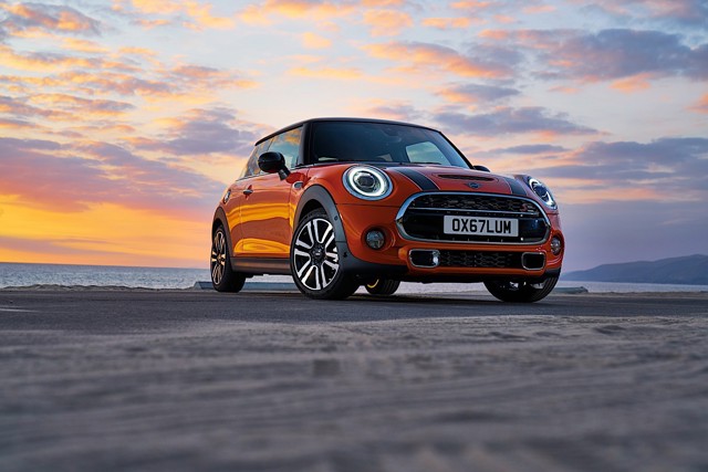Mini Hatch photo 34
