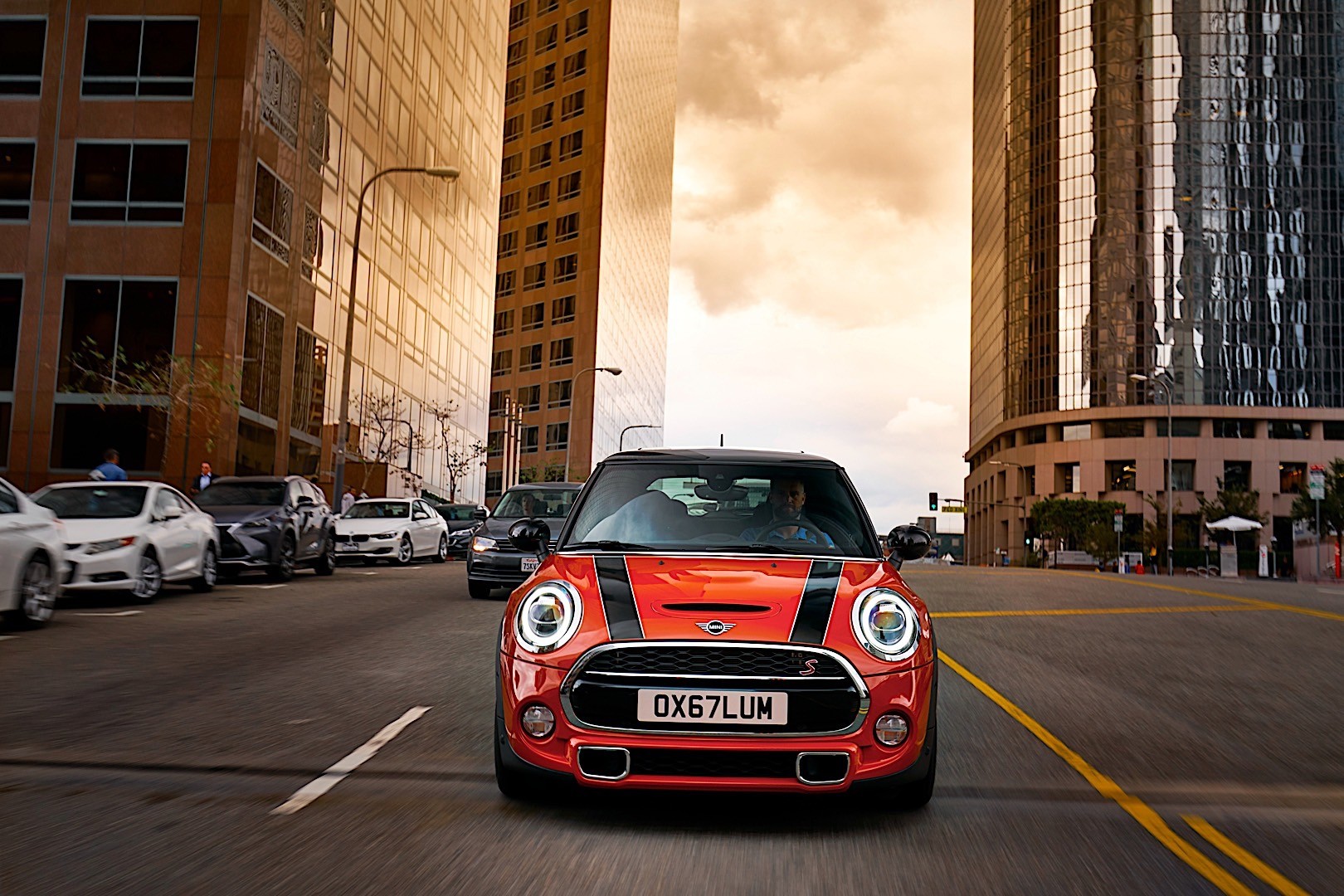 Mini Hatch photo 37