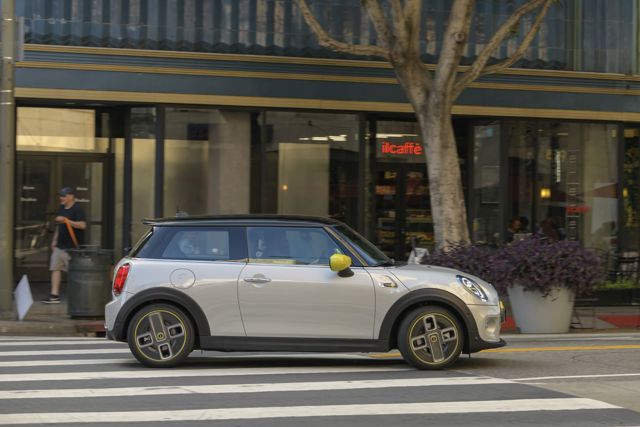 Mini Hatch photo 40