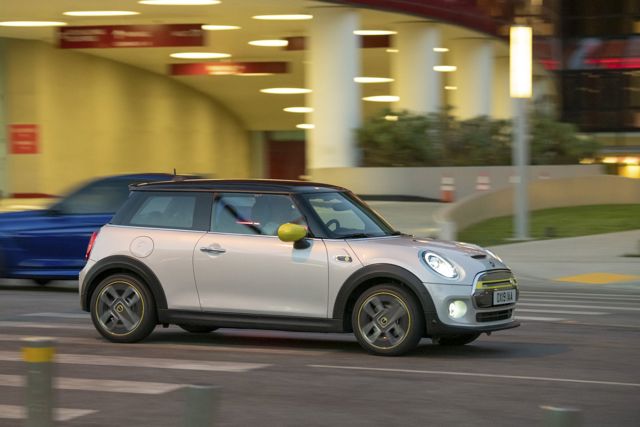 Mini Hatch photo 46