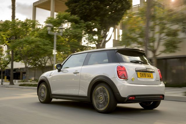 Mini Hatch photo 52
