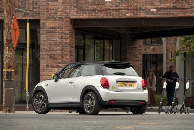 Mini Hatch photo 55