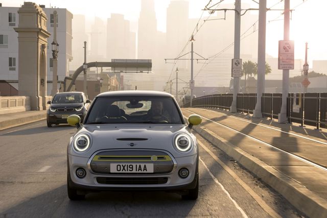 Mini Hatch photo 60