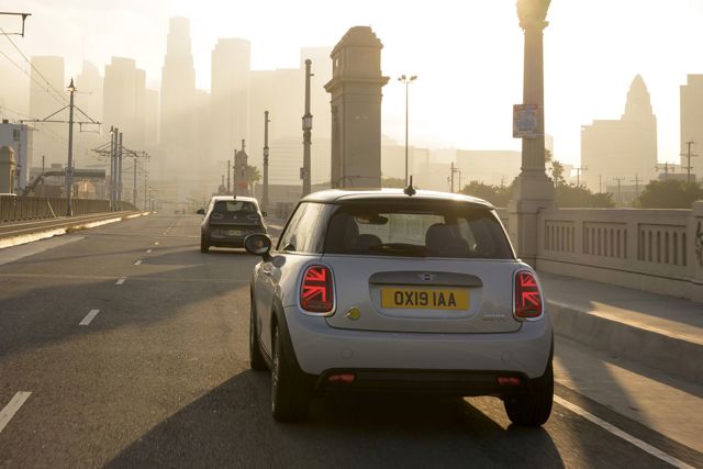 Mini Hatch photo 61