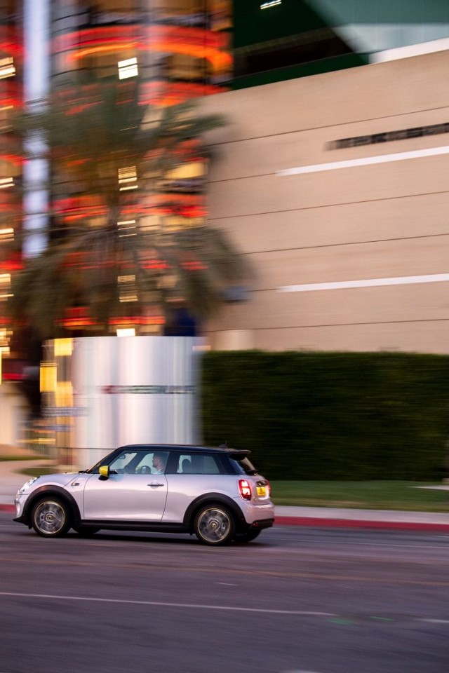 Mini Hatch photo 79