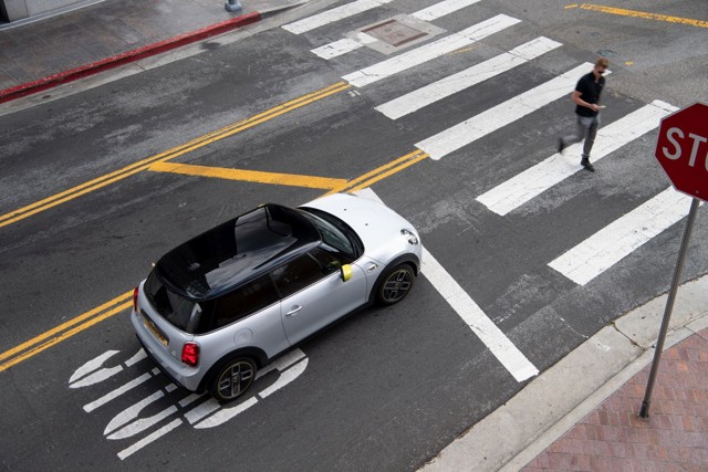 Mini Hatch photo 81