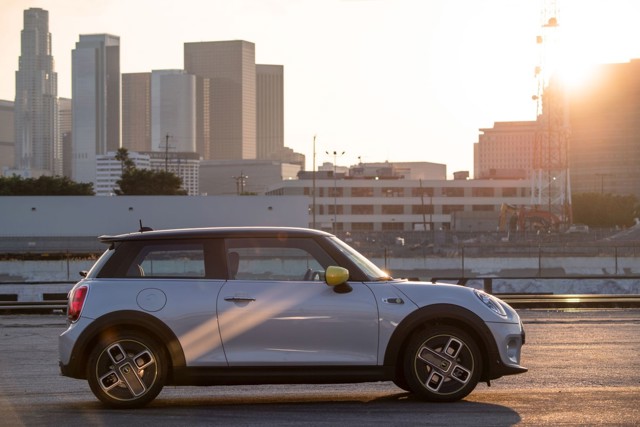 Mini Hatch photo 83