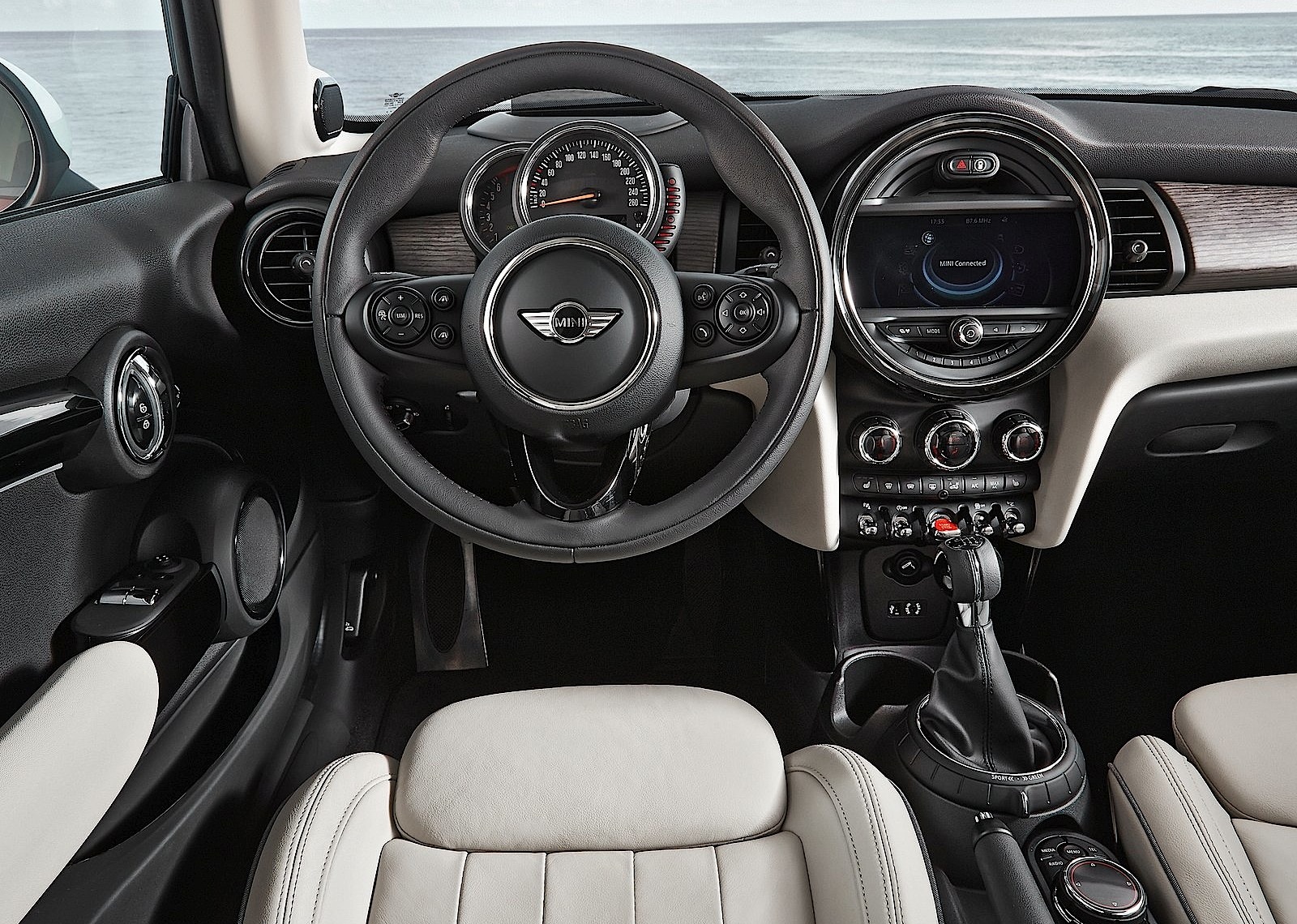 Mini Hatch photo 131