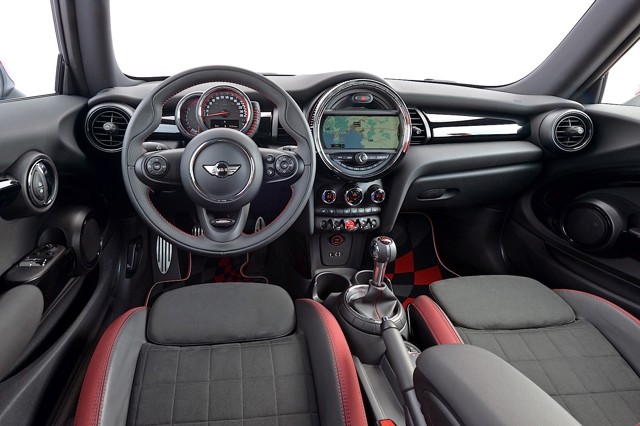 Mini Hatch photo 175