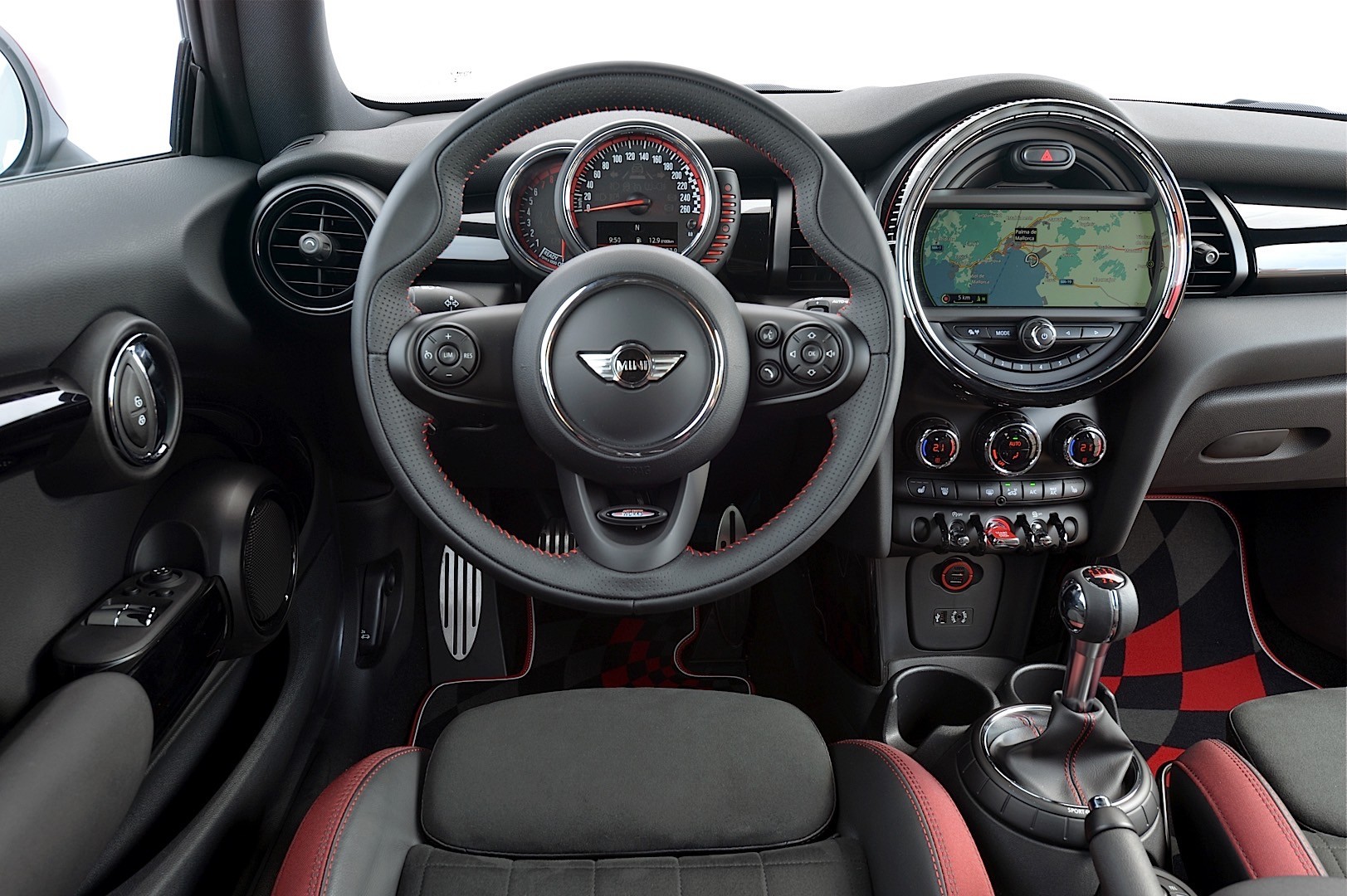 Mini Hatch photo 176