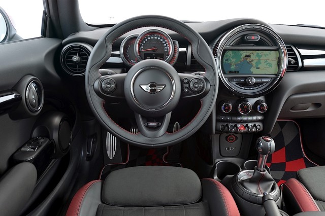 Mini Hatch photo 176