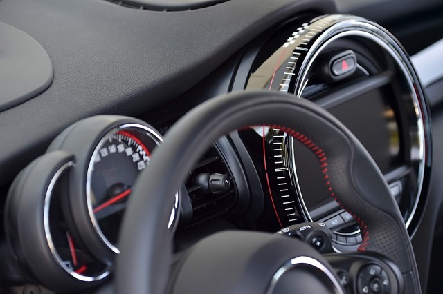 Mini Hatch photo 187