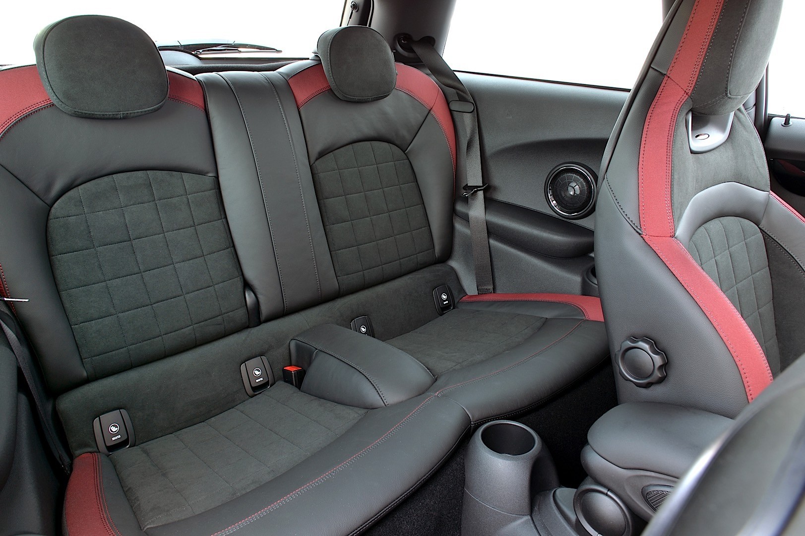 Mini Hatch photo 195