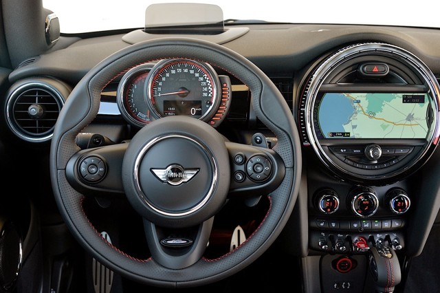 Mini Hatch photo 203