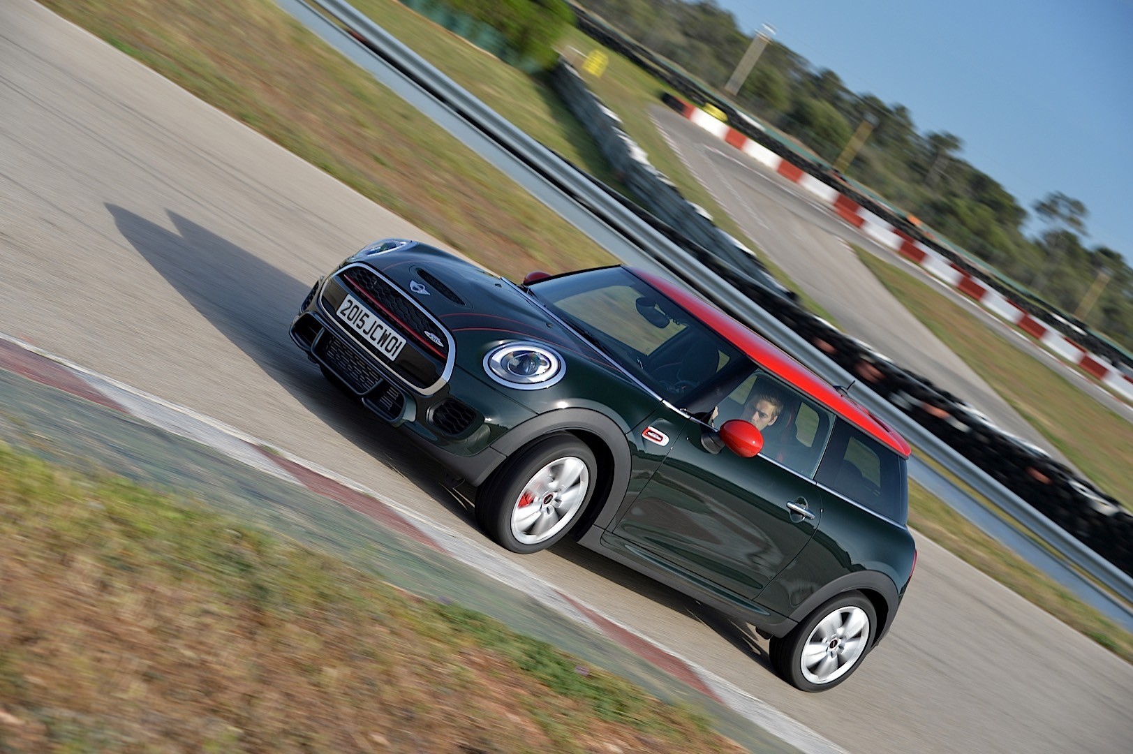 Mini Hatch photo 74