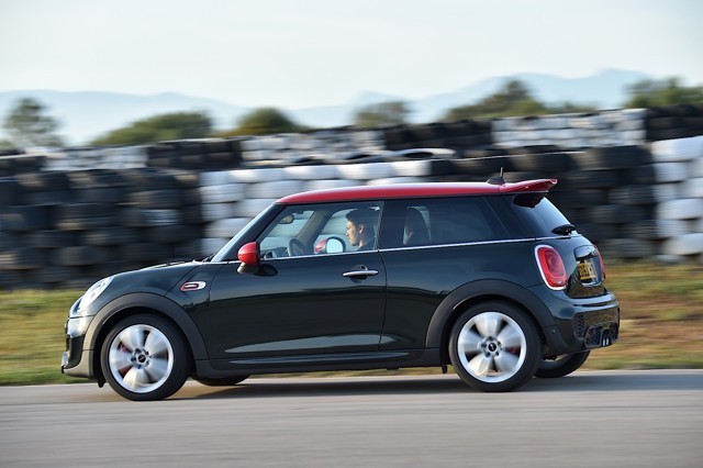 Mini Hatch photo 75