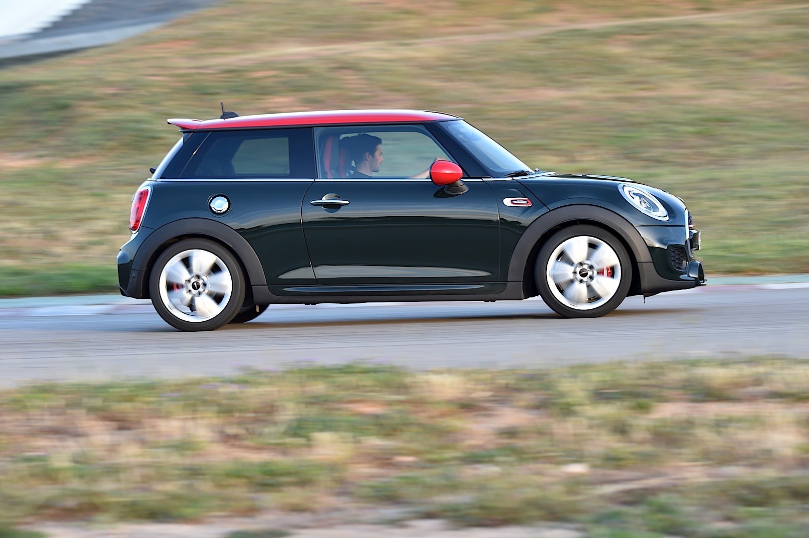 Mini Hatch photo 76