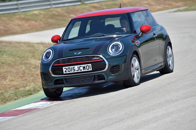 Mini Hatch photo 102