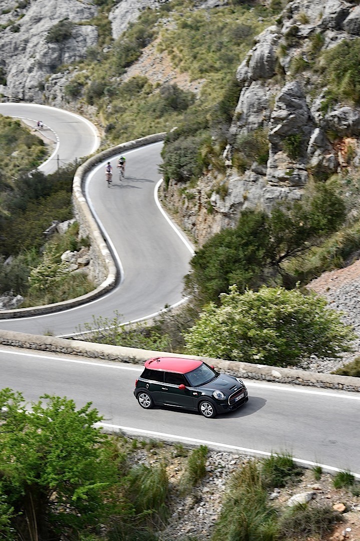 Mini Hatch photo 104