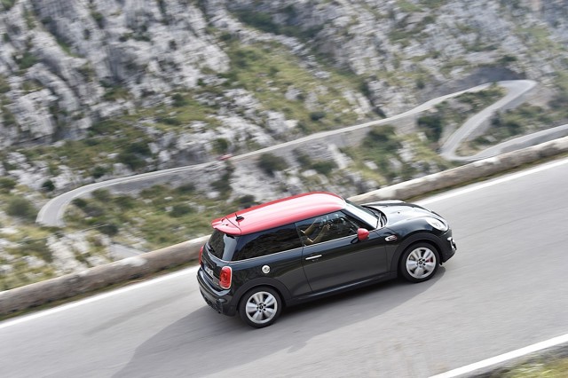 Mini Hatch photo 110