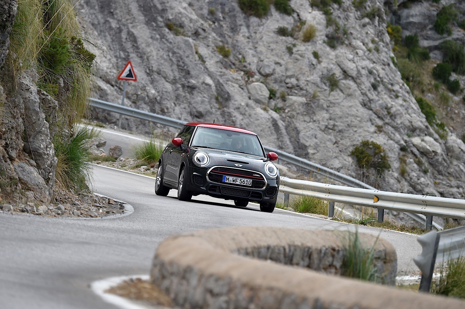 Mini Hatch photo 120