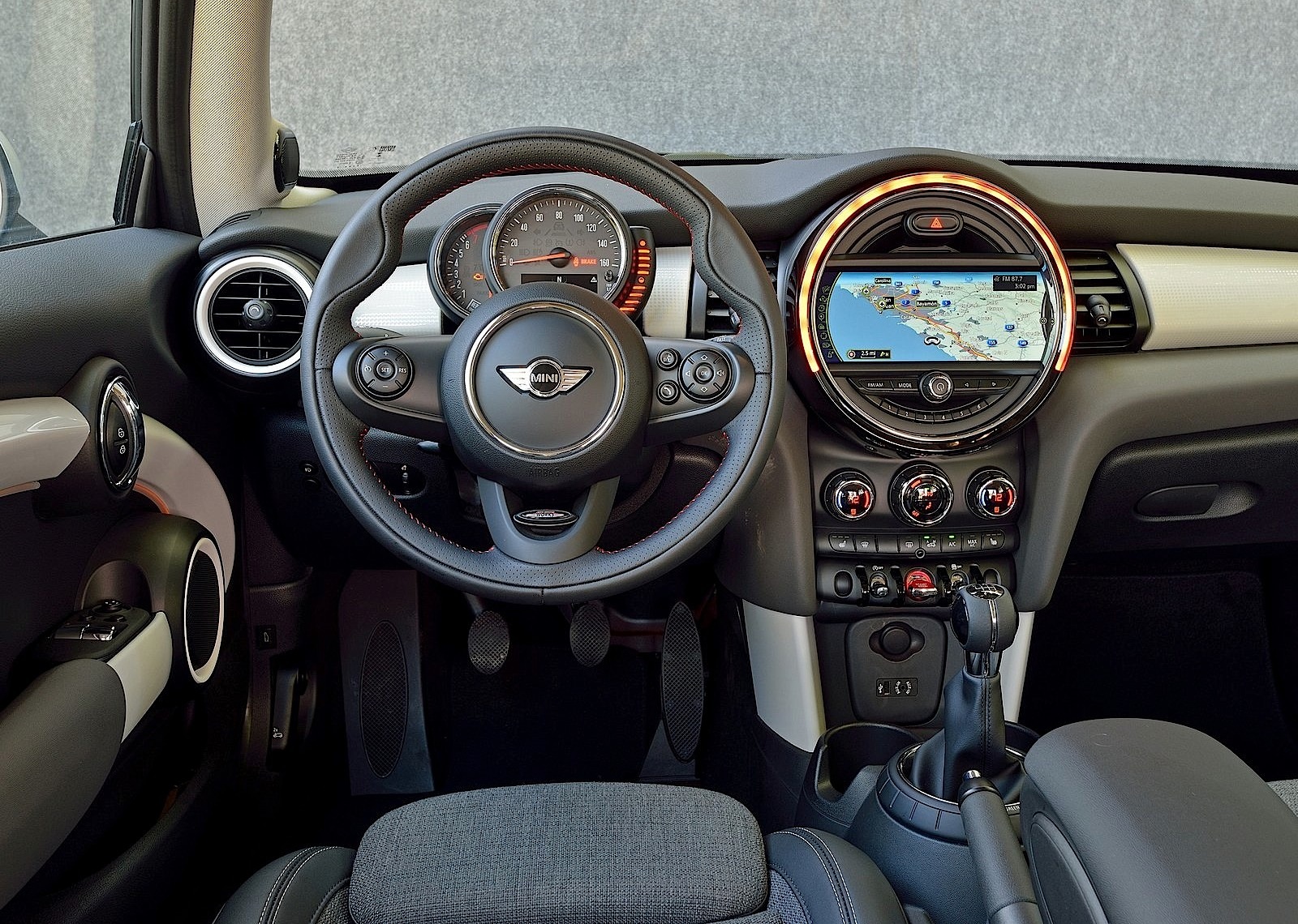 Mini Hatch photo 132