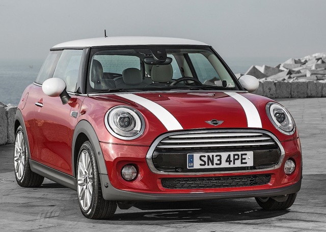 Mini Hatch photo 2