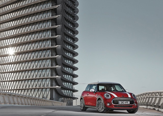 Mini Hatch photo 4