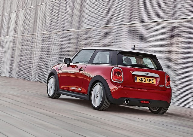 Mini Hatch photo 17
