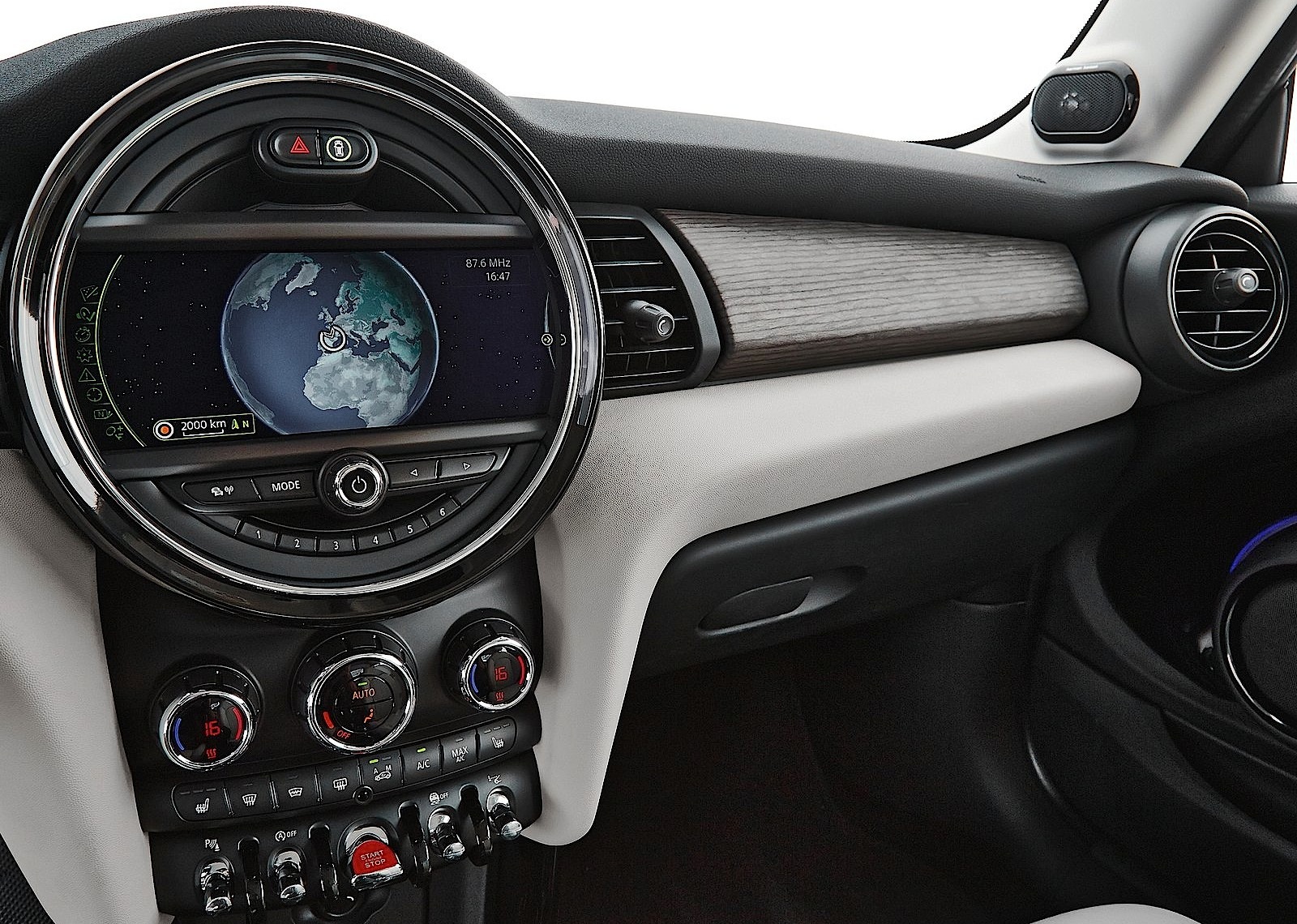 Mini Hatch photo 136