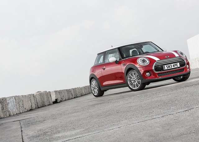 Mini Hatch photo 26