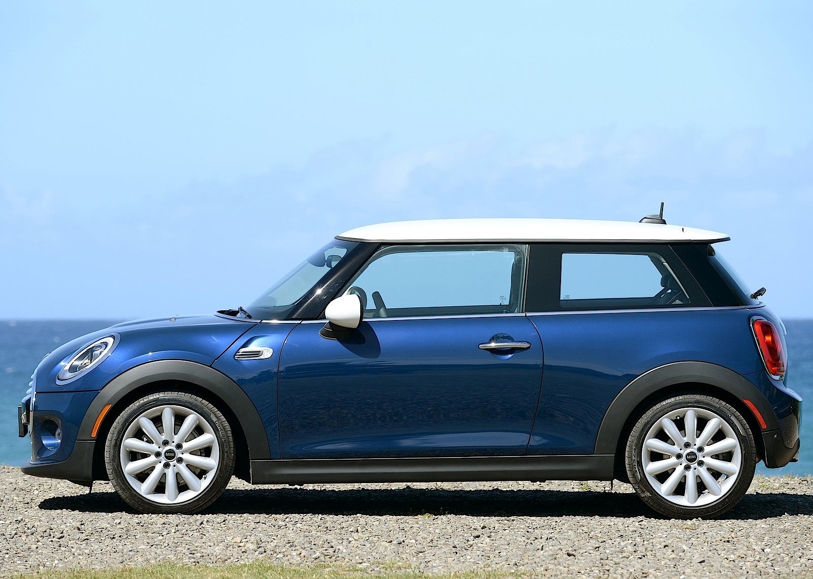 Mini Hatch photo 39