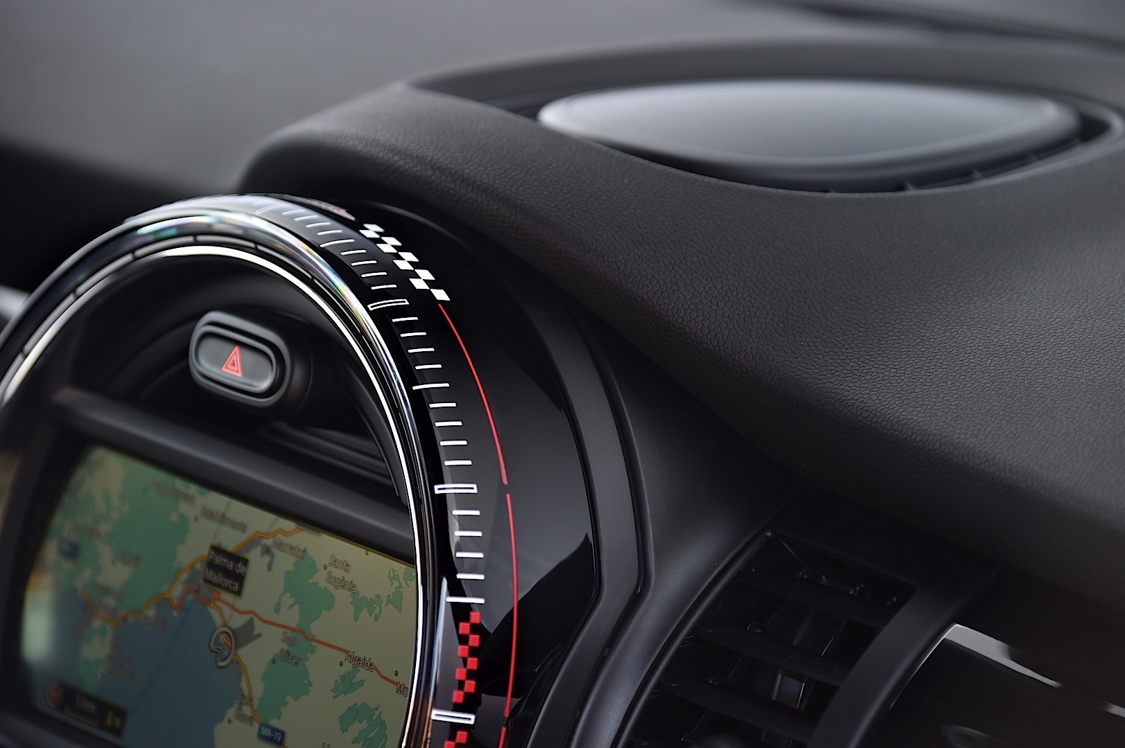 Mini Hatch photo 169