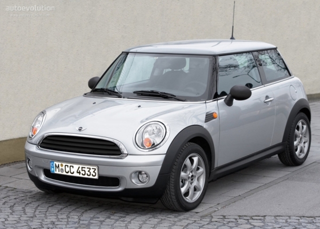 Mini Hatch photo 11