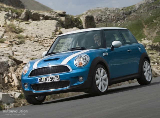 Mini Hatch photo 19