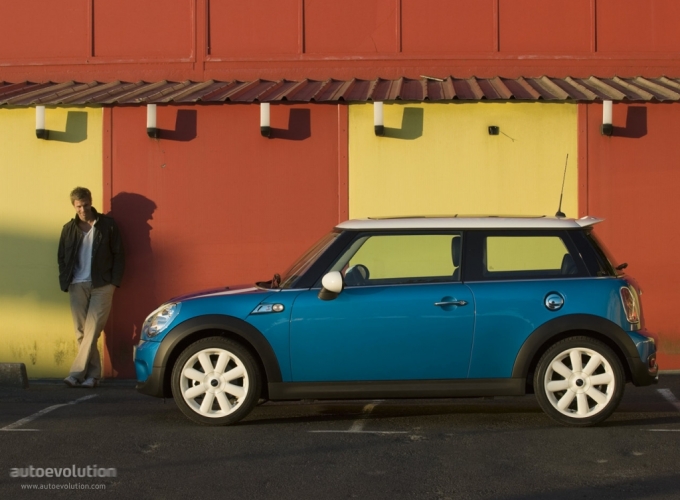 Mini Hatch photo 22