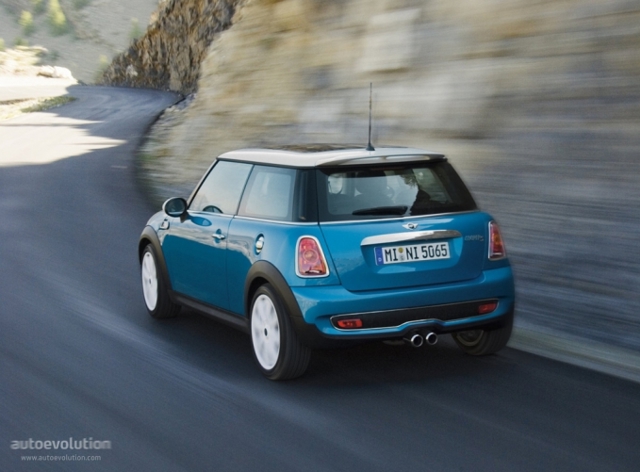 Mini Hatch photo 24