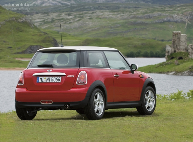 Mini Hatch photo 5